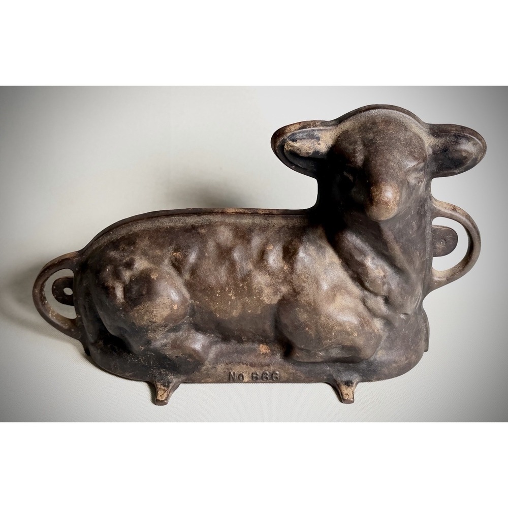 Vintage Griswold Cast Iron Easter Lamb Cake Mold No 866 2 Pieces 921 922